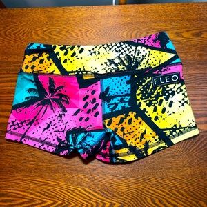 Excellent condition Miami edition original Fleo Shorts size Small